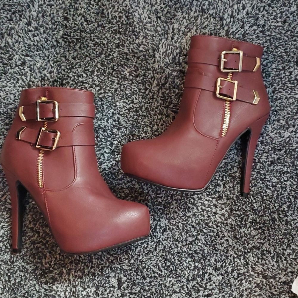 Divona ankle boots